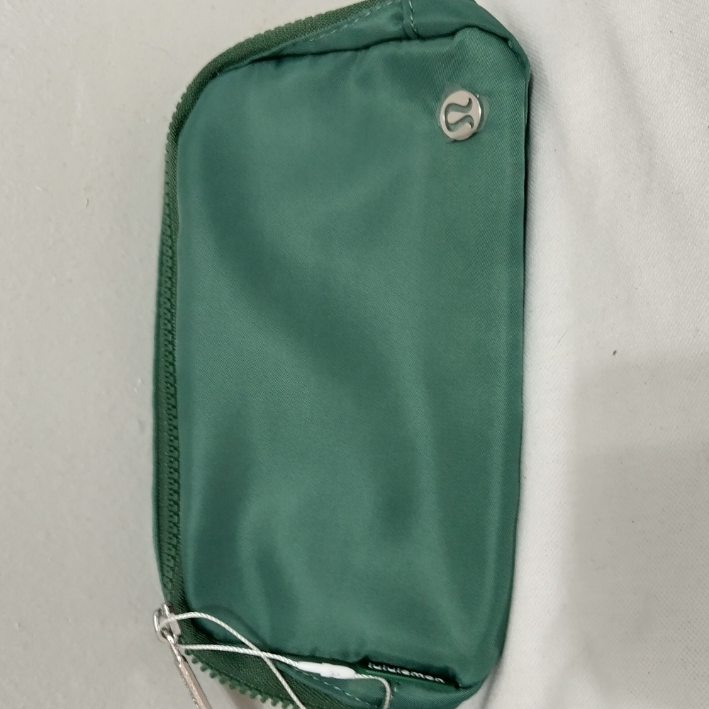 Lululemon Green Pouch